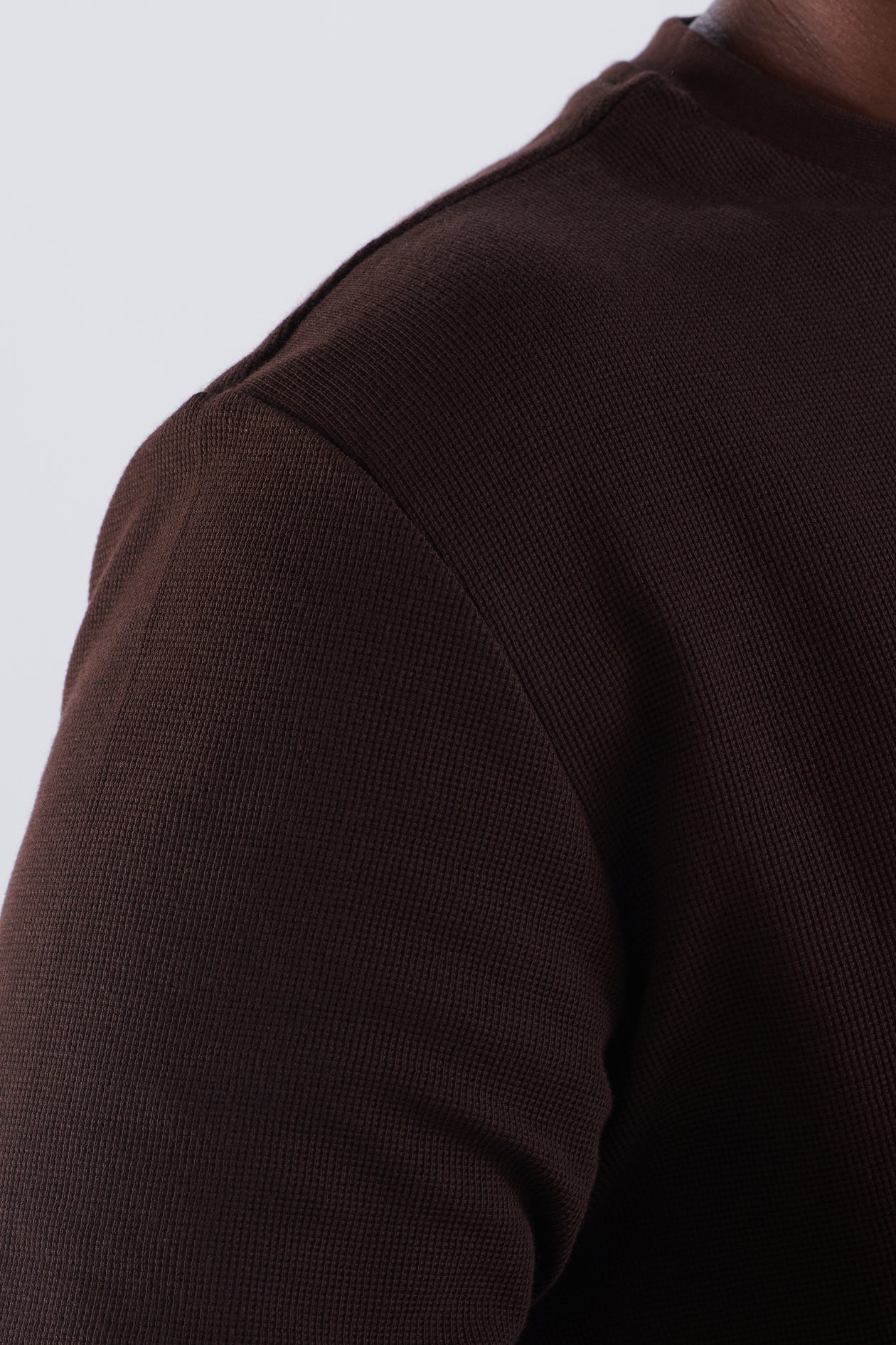 CREWNECK TEE