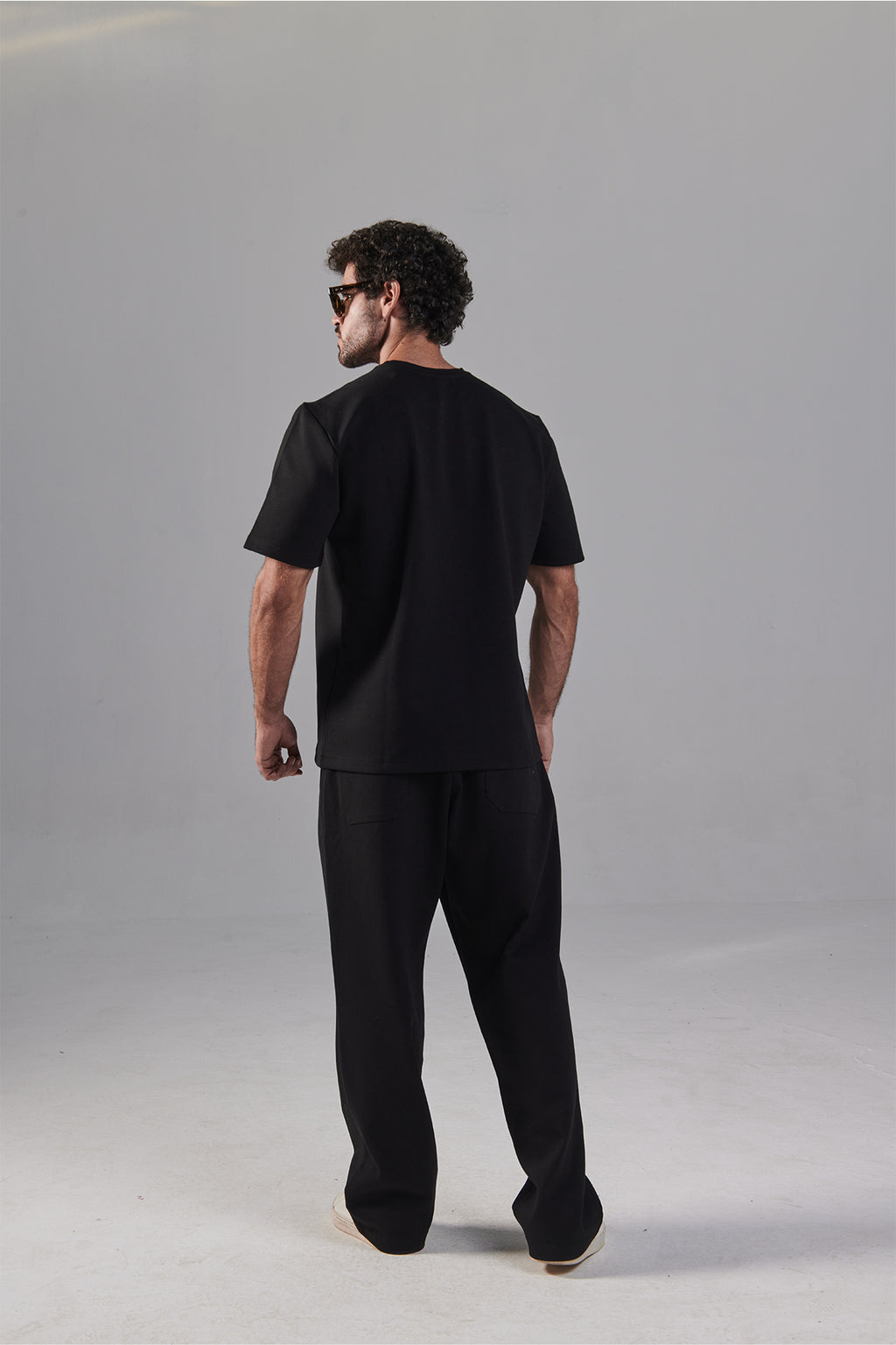 ESSENTIAL SET