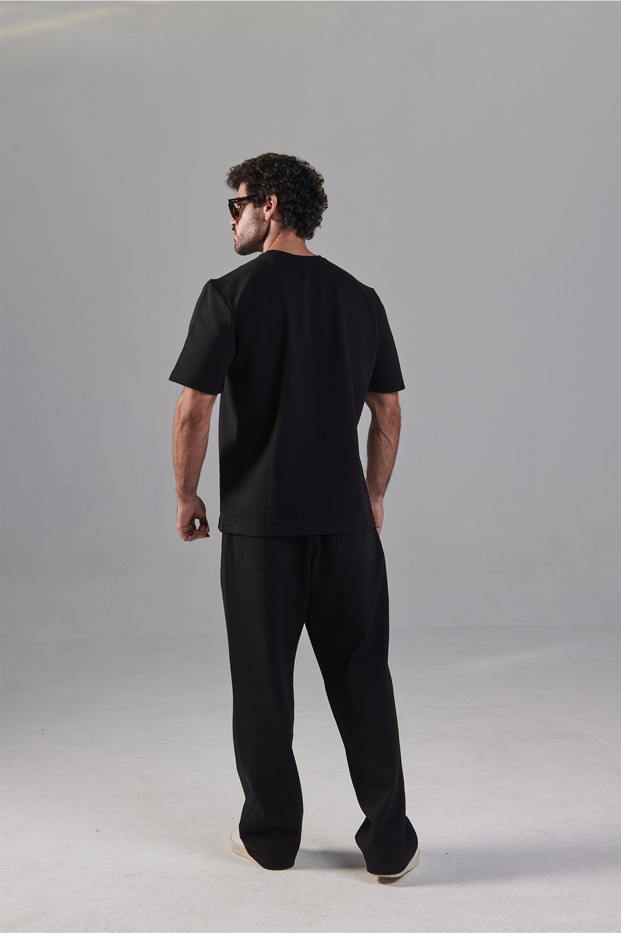 ESSENTIAL SET