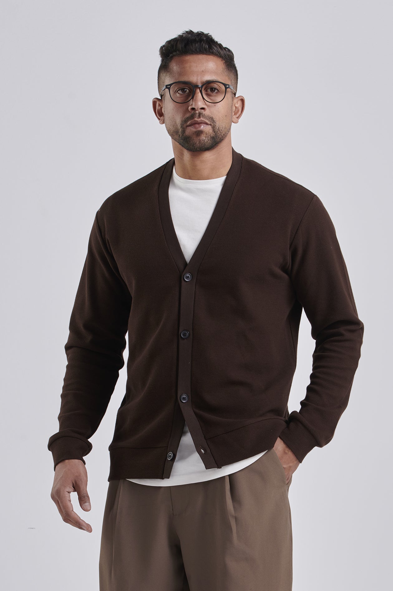 V-NECK CARDIGAN