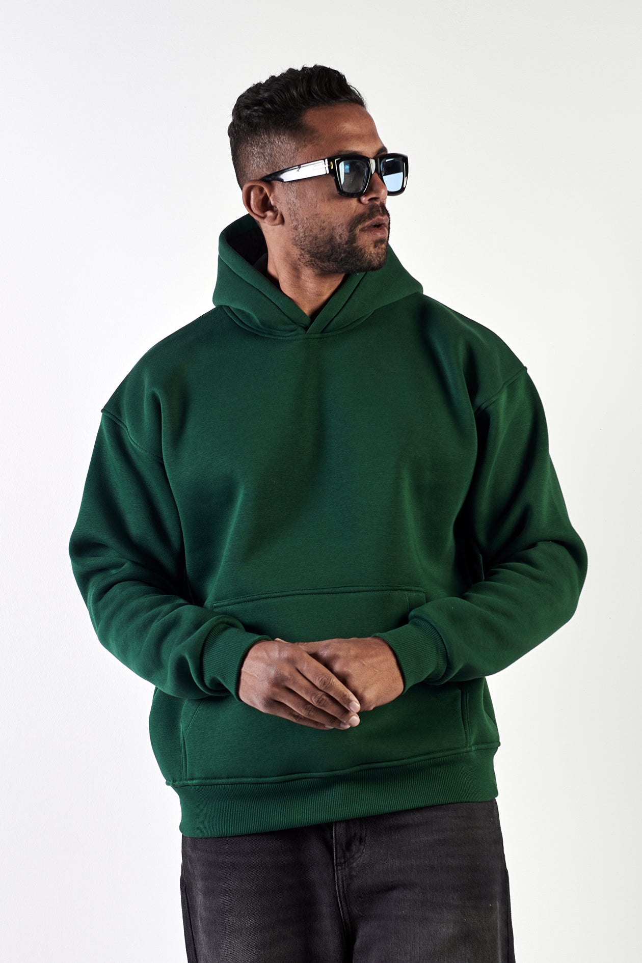 ESSENTIAL HOODIE