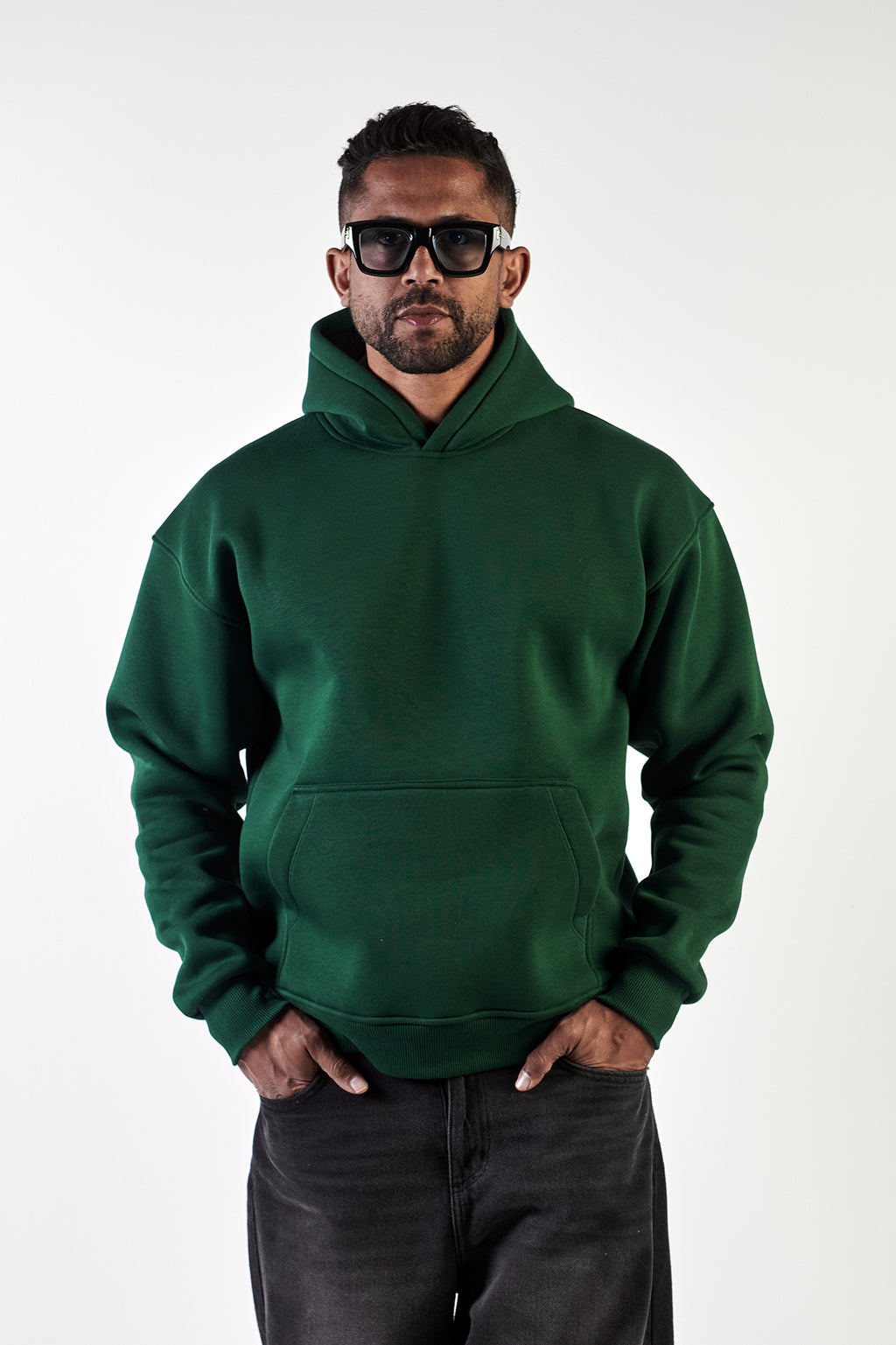 ESSENTIAL HOODIE