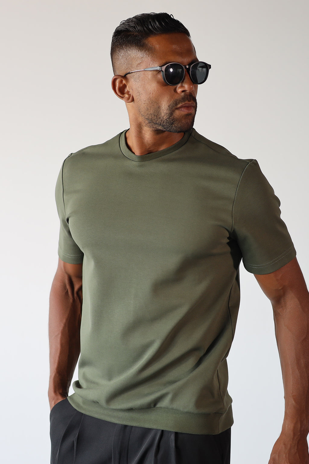 THE MODERN TAILORED TEE