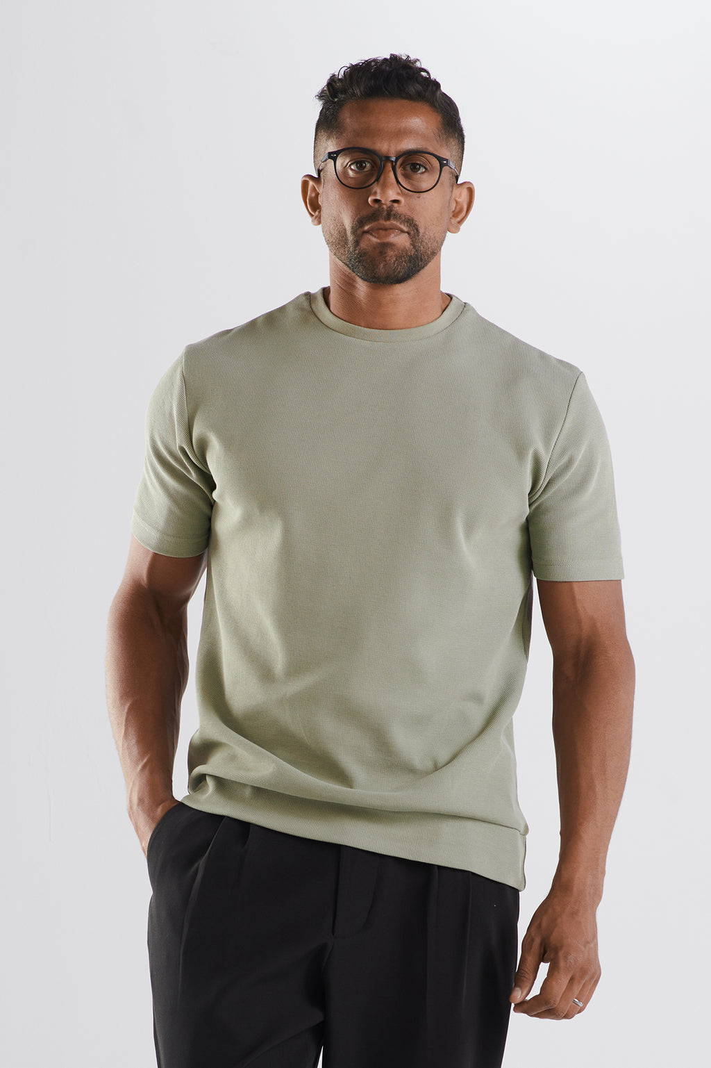 CREWNECK TEE