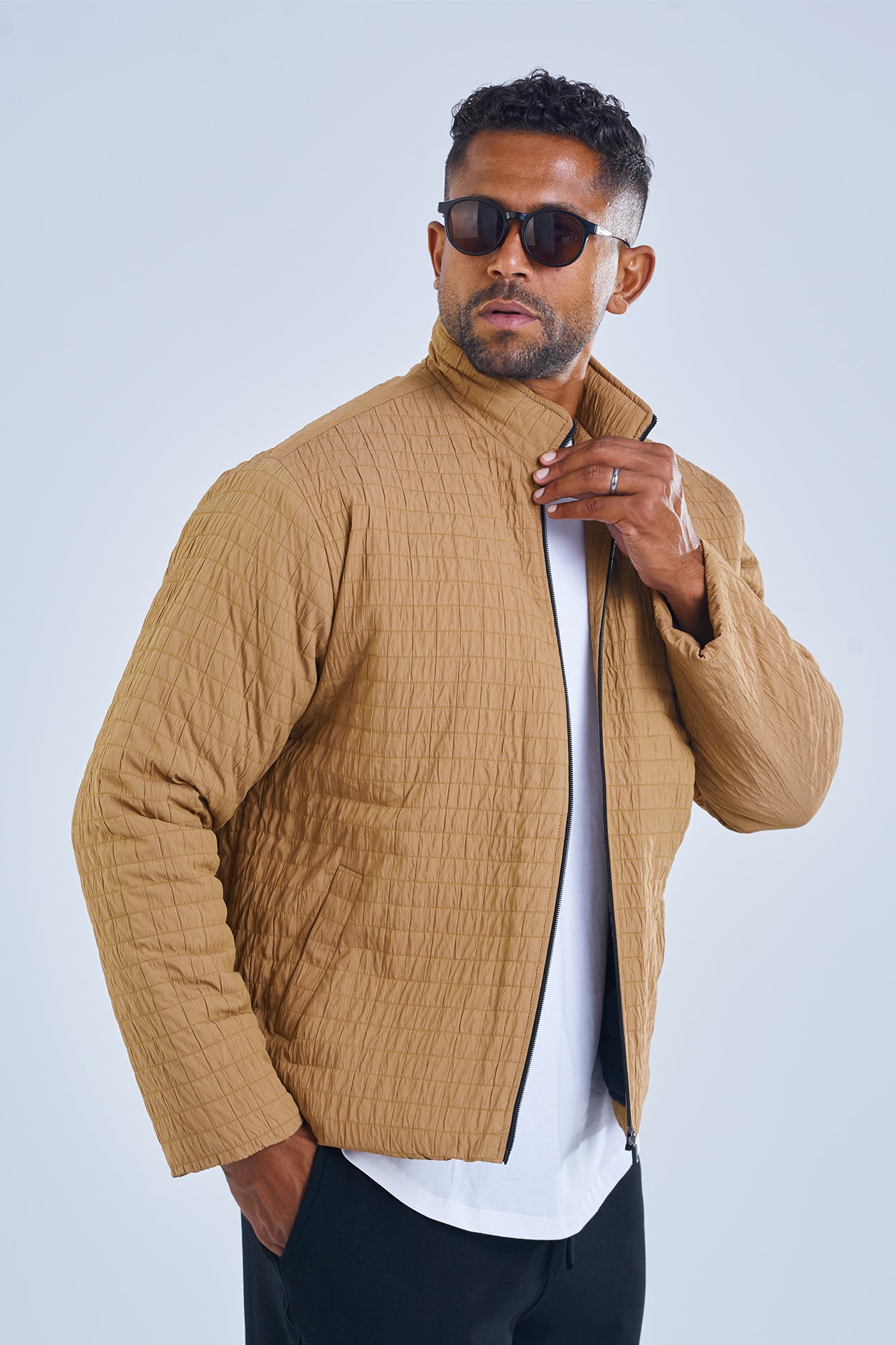TEXTURED ZIP JACKET