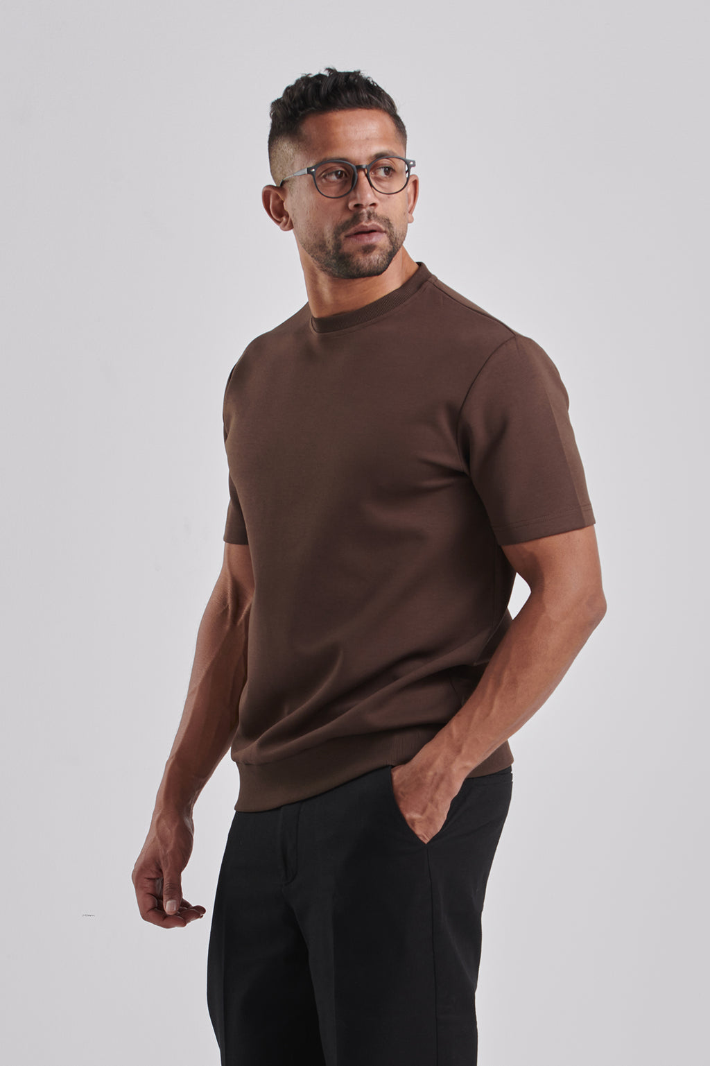 TAILORED TEE