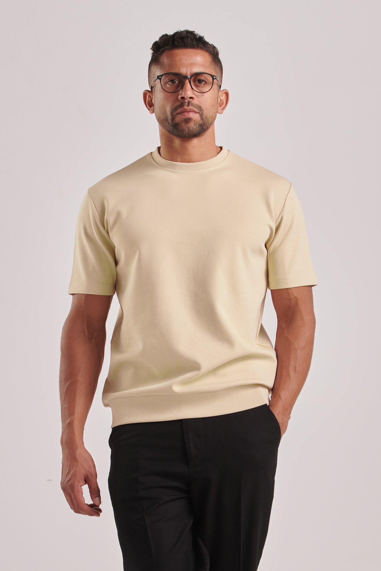 TAILORED TEE