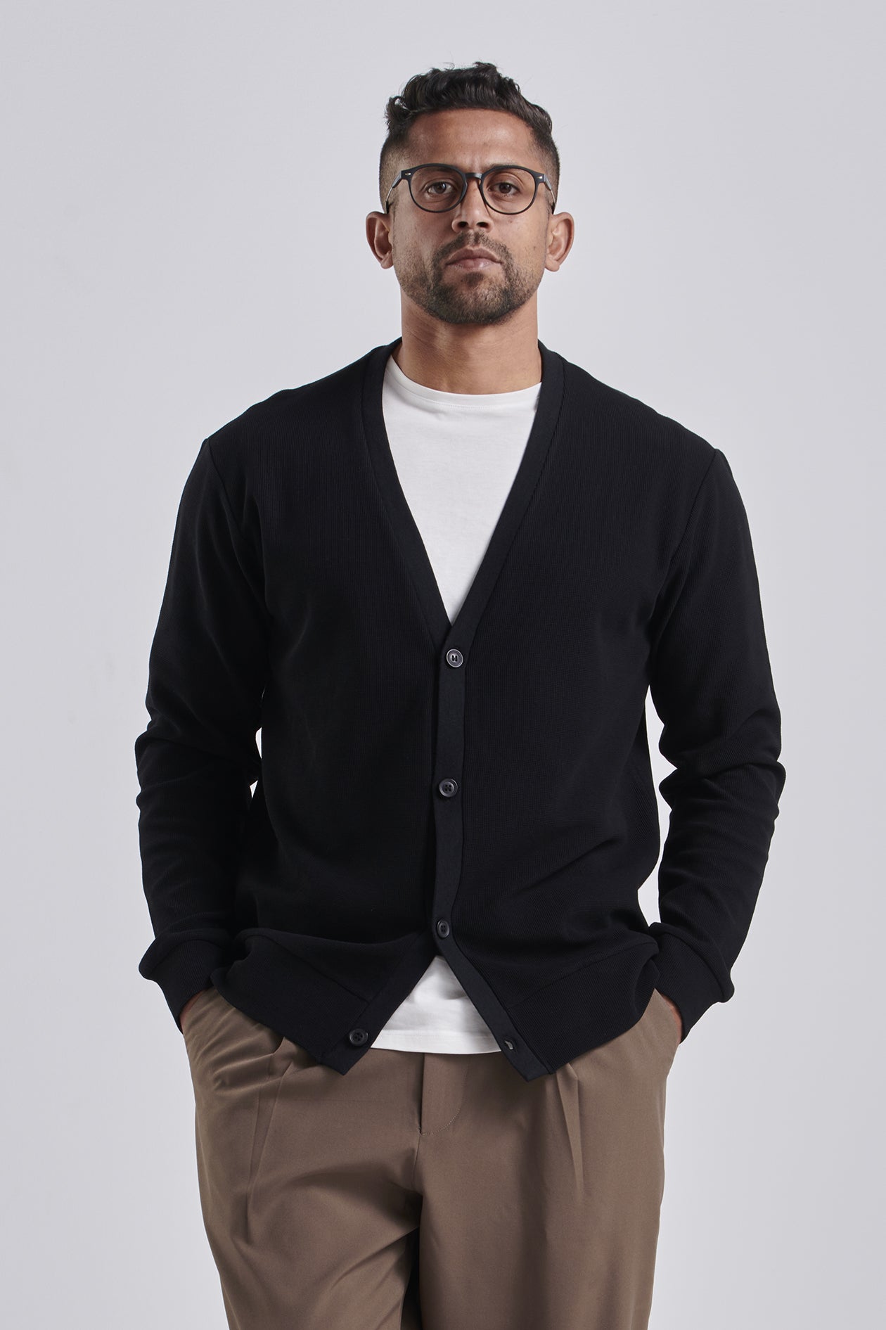 V-NECK CARDIGAN