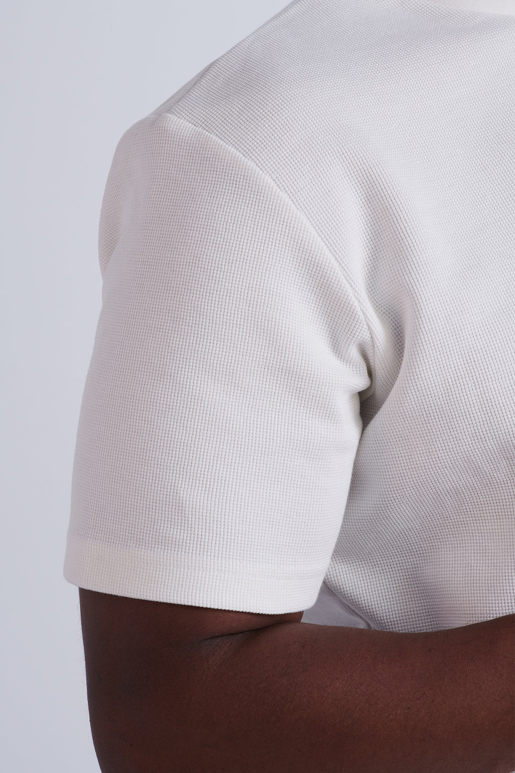 CREWNECK TEE