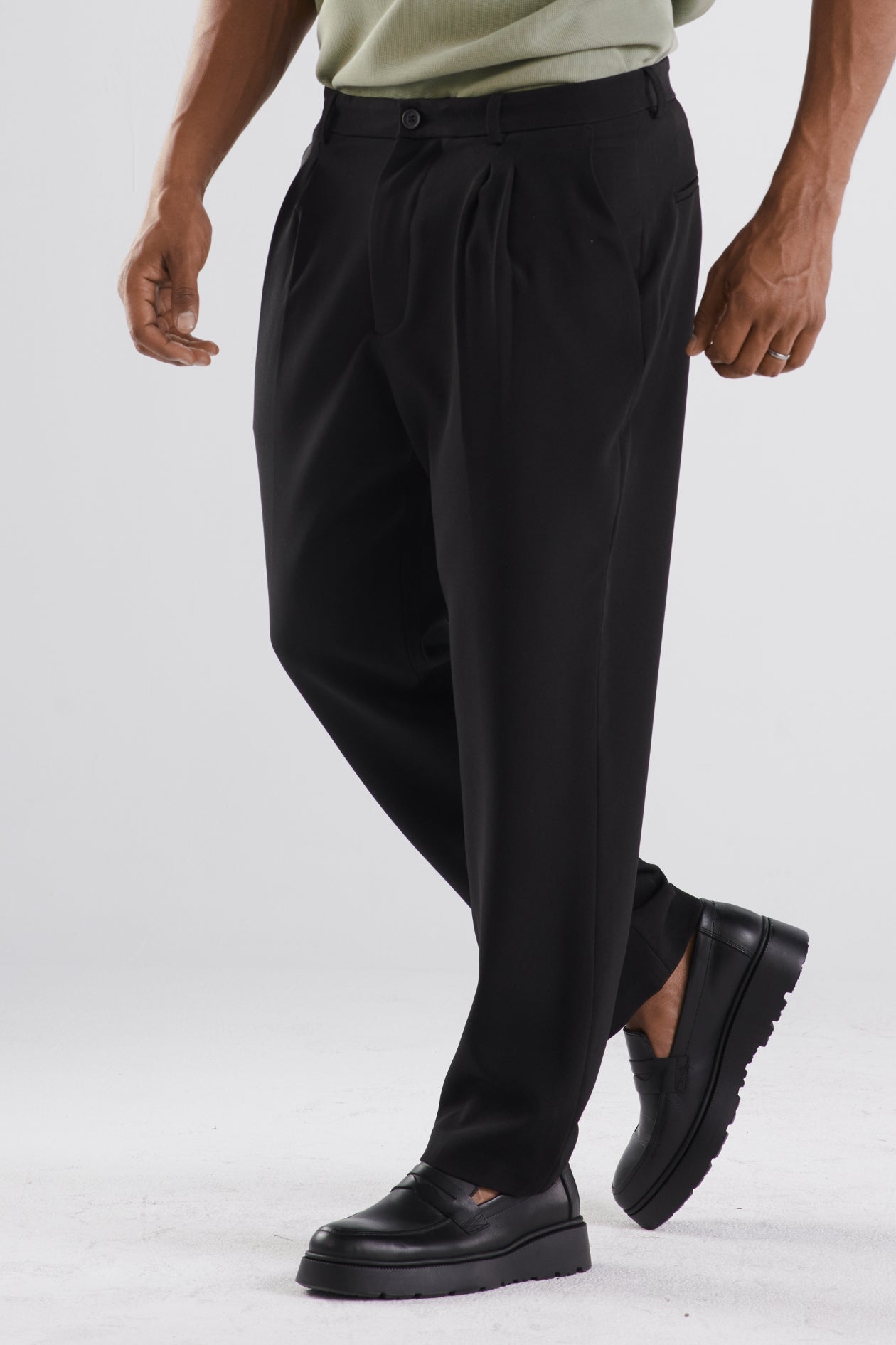 STRAIGHT PANTS