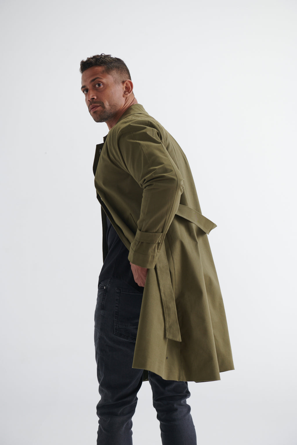 TRENCH COAT