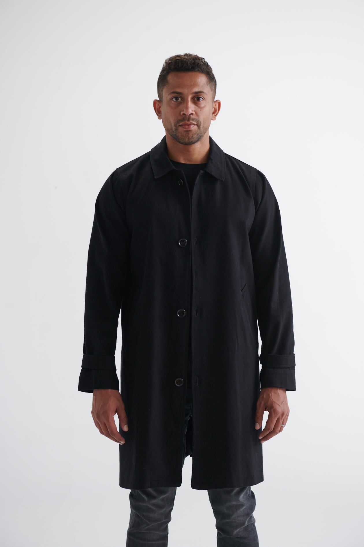 TRENCH COAT