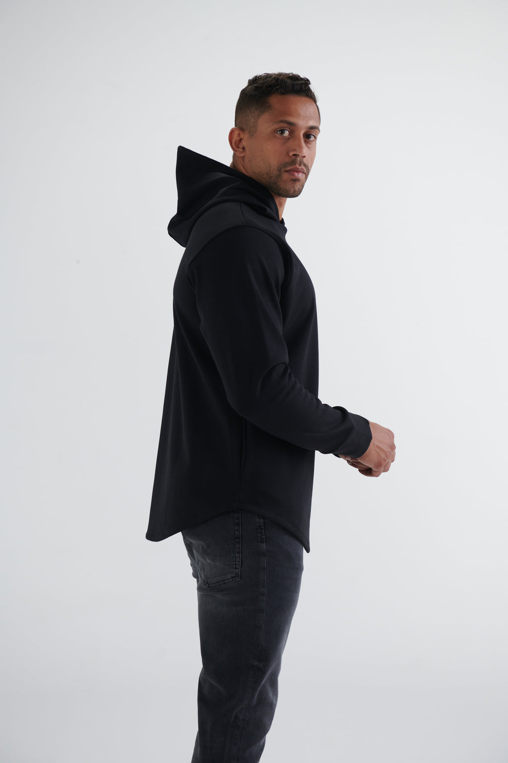 CURVED HOODIE