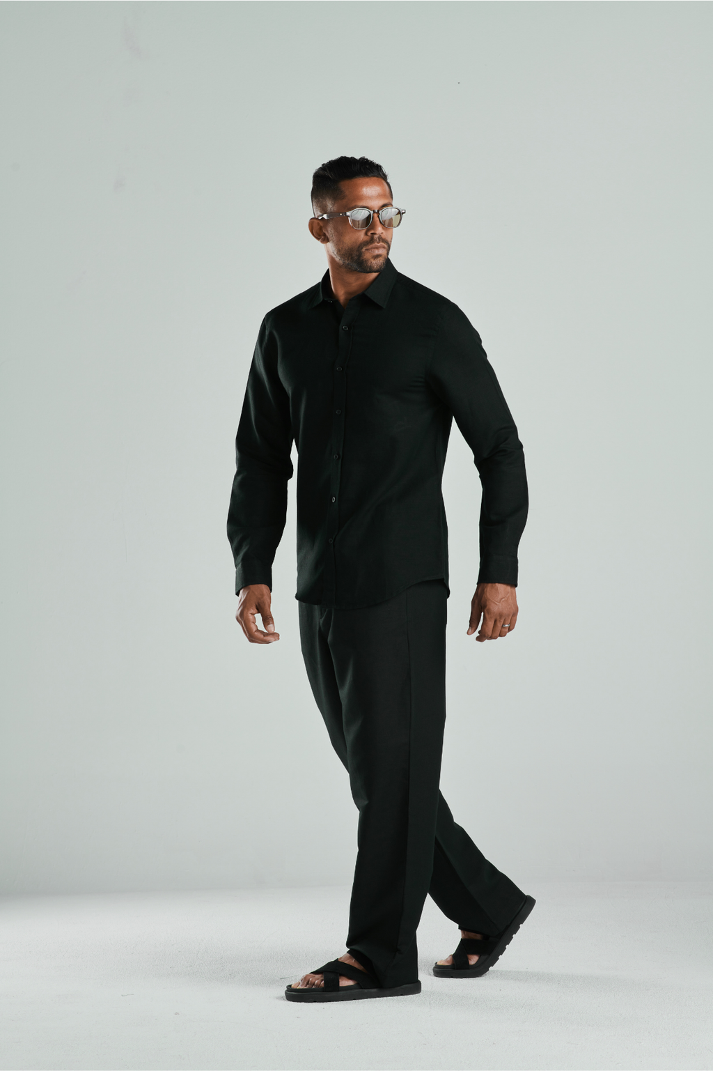THE LINEN SET