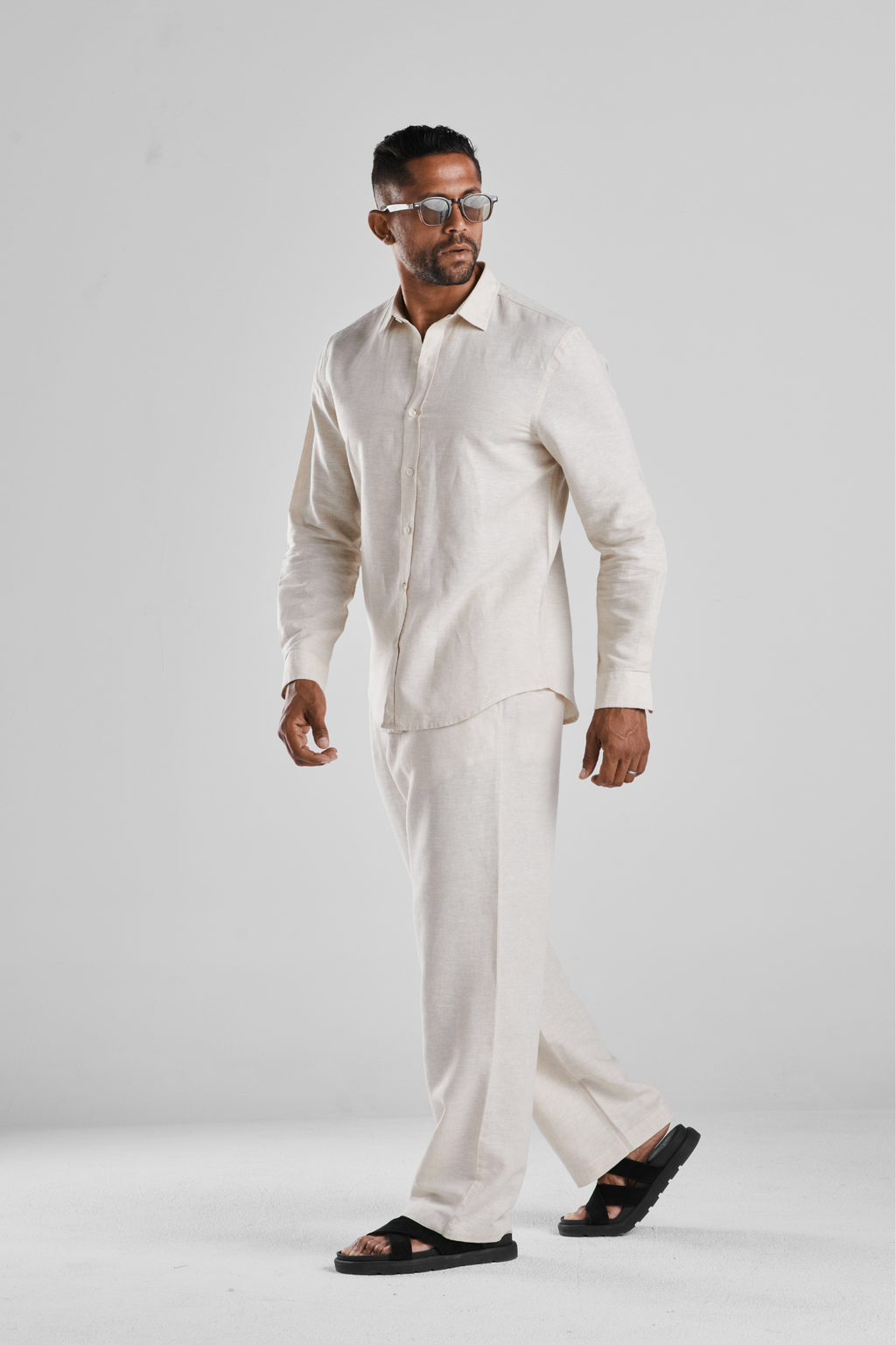 THE LINEN SET