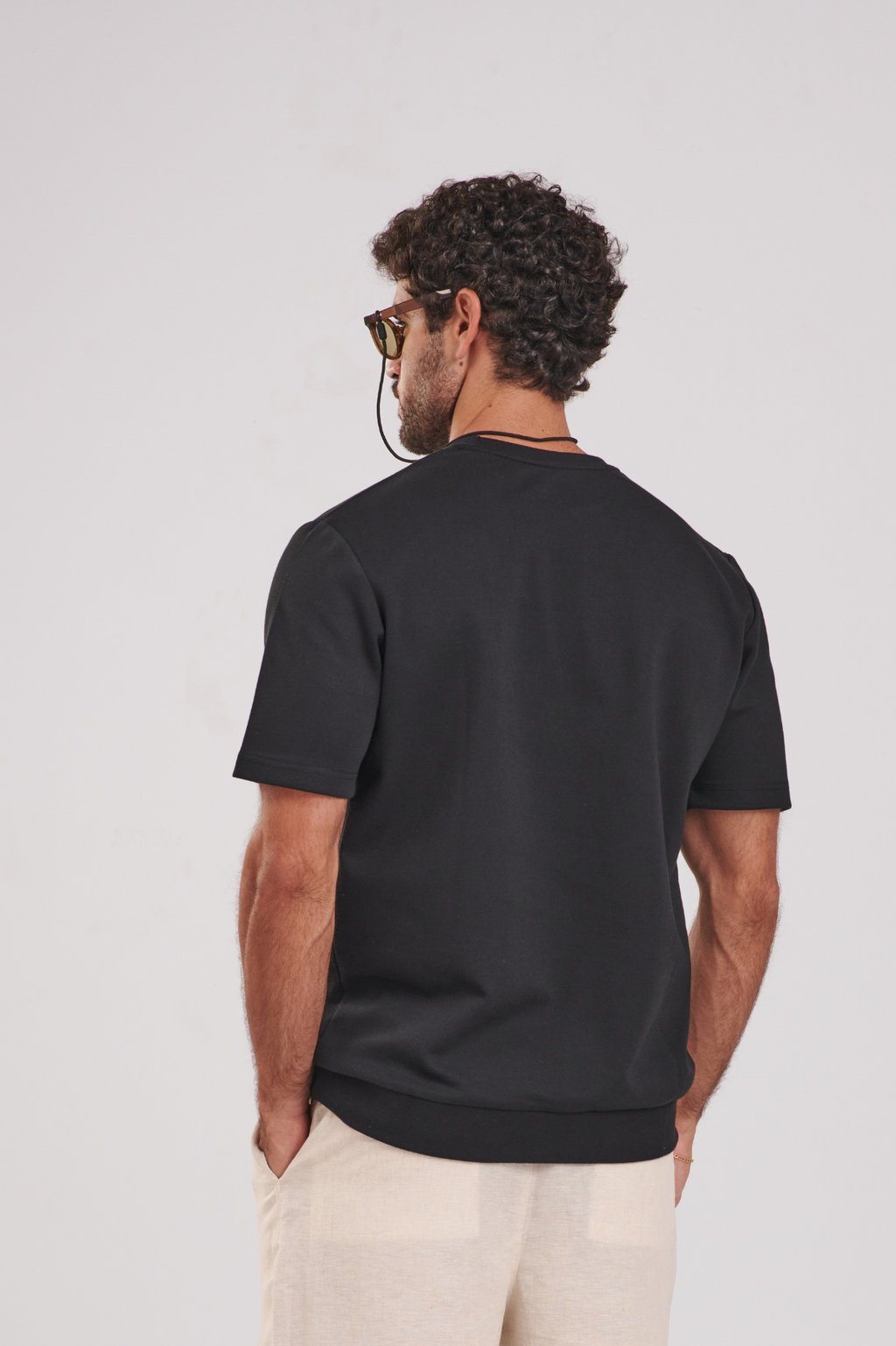 THE MODERN TAILORED TEE